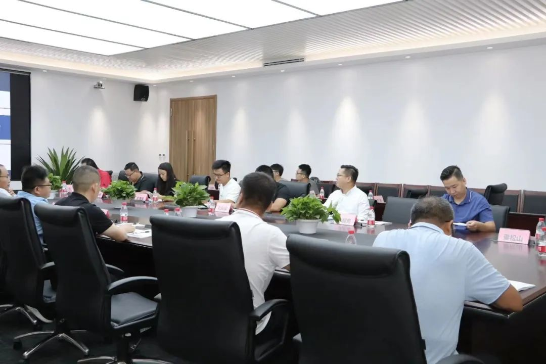 顾祥柏教授为建筑业总裁班学员讲授工程企业数字化转型