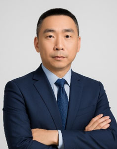 严晨