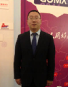 朱冠冰