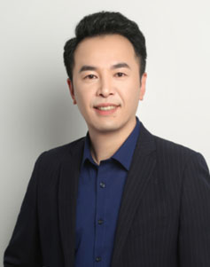 龚一